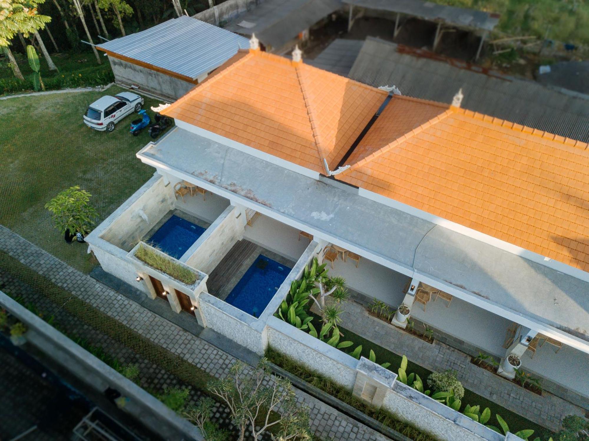 Bali Made Escape Hotel กีอันยาร์ ภายนอก รูปภาพ